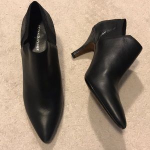 Donald Pliner kitten heel booties 9